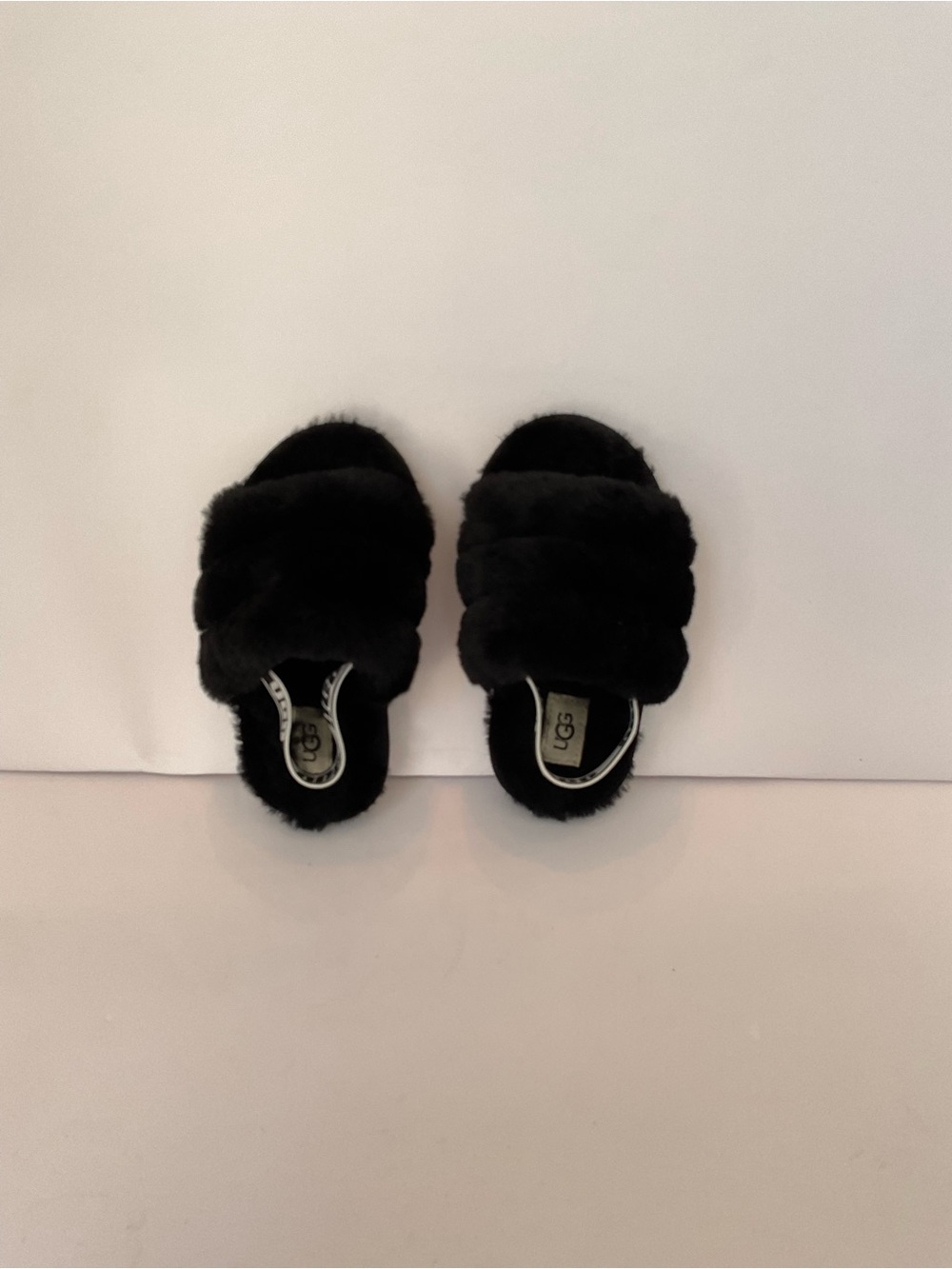 Kids UGG Fluff Yeah Black Fuzzy Slide Slipper/Sandals